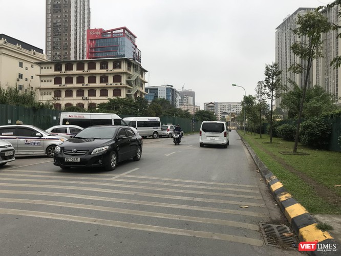 Việc phải đi vòng qua đường Nguyễn Chánh đã gây bức xúc cho cư dân Home city