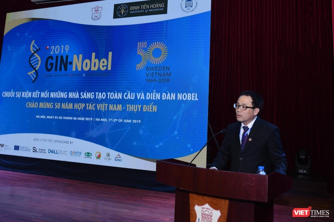 GS. Tạ Thành Văn - Hiệu trưởng Đại học Y Hà Nội, học trò người Việt Nam đầu tiên và xuất sắc của GS. Tasuku Honjo – người được trao giải Nobel Y sinh 2018