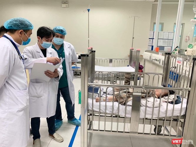 Nóng: Sức khoẻ bé gái 3 tuổi ngã từ tầng 12 chung cư quận Thanh Xuân giờ ra sao? ảnh 2
