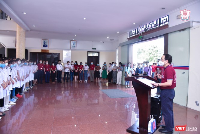 Trường Đại học Y Hà Nội điều thêm 60 cán bộ, sinh viên hỗ trợ vùng tâm dịch Bắc Ninh ảnh 1