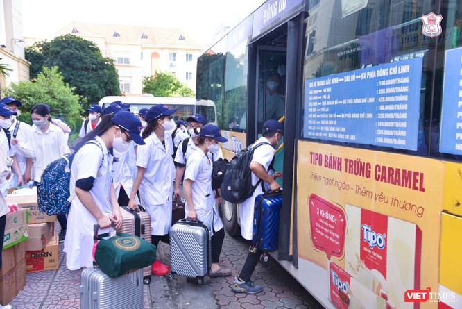 Trường Đại học Y Hà Nội điều thêm 60 cán bộ, sinh viên hỗ trợ vùng tâm dịch Bắc Ninh ảnh 6