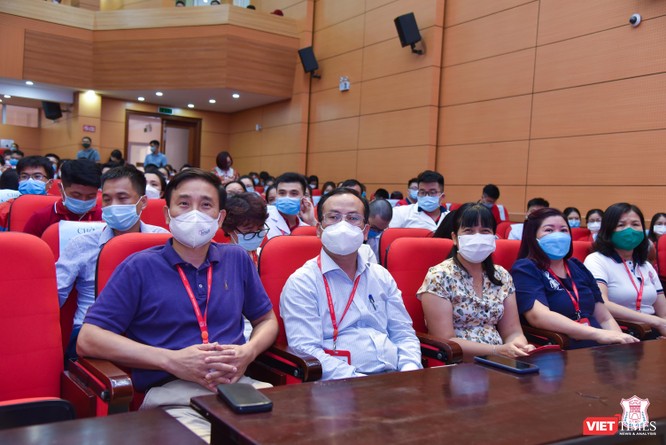 350 cán bộ, sinh viên tình nguyện của Trường Đại học Y Hà Nội vào Bình Dương hỗ trợ chống dịch ảnh 2