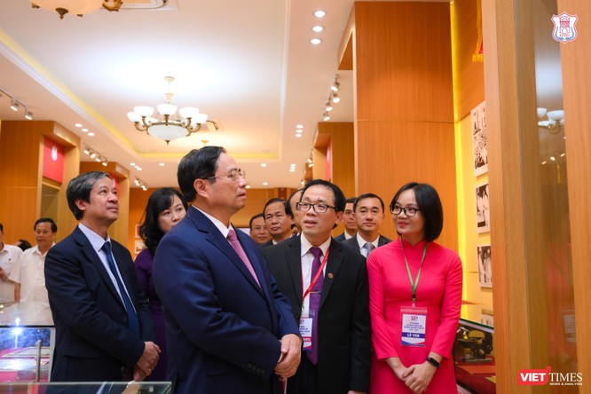 Thủ tướng: Trường Đại học Y Hà Nội mãi là biểu tượng đẹp của trí tuệ, sự cống hiến và lòng nhân ái ảnh 2