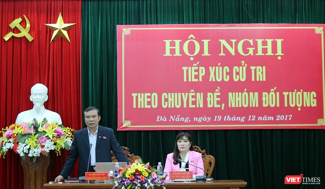Ông Nguyễn Bá Sơn phát biểu tiếp thu ý kiến của cử tri