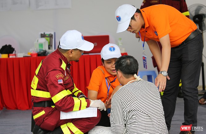 Các nước ASEAN diễn tập quốc tế ứng phó về y tế trong thảm họa ảnh 7