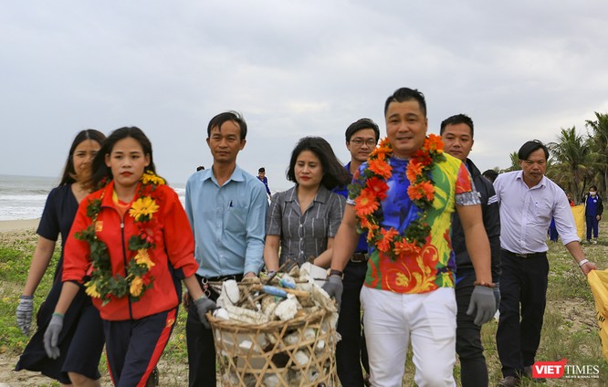 Diễn viên Lý Hùng, nữ hoàng điền kinh Thanh Phúc về Quảng Nam “nhặt rác“ ảnh 13