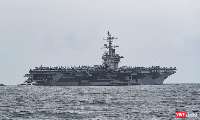 Cận cảnh sức mạnh tàu sân bay USS Theodore Roosevelt của Hải quân Hoa Kỳ ở Đà Nẵng ảnh 6