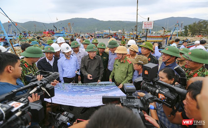 Từ Đà Nẵng, Bộ trưởng Nguyễn Xuân Cường lý giải sức mạnh khủng khiếp của siêu bão số 9 ảnh 2