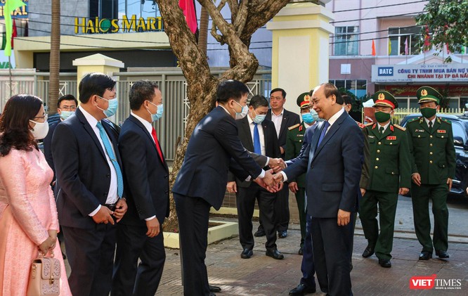 Thủ tướng Nguyễn Xuân Phúc thăm và chúc Tết tại Đà Nẵng ảnh 1