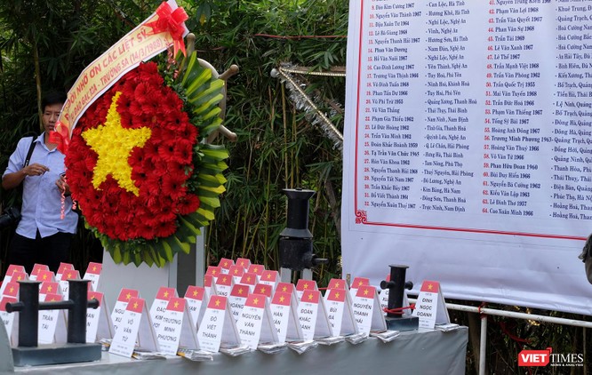 Ảnh: Xúc động lễ tưởng niệm 64 liệt sĩ Gạc Ma ở Đà Nẵng ảnh 3