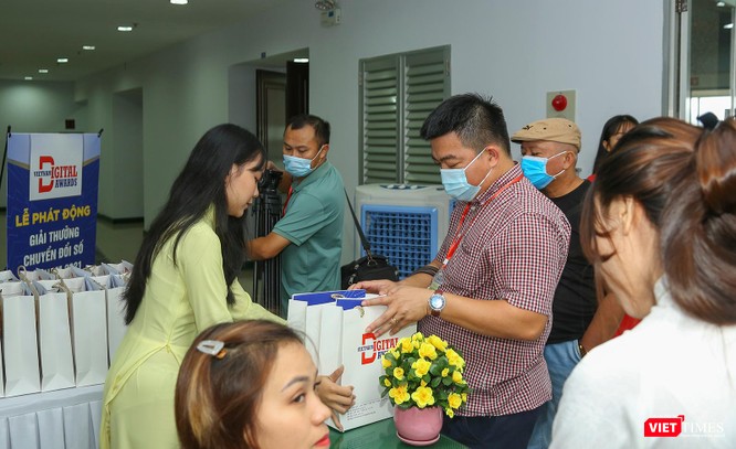 Chùm ảnh Lễ phát động Giải thưởng Chuyển đổi số Việt Nam năm 2021 tại Đà Nẵng ảnh 2