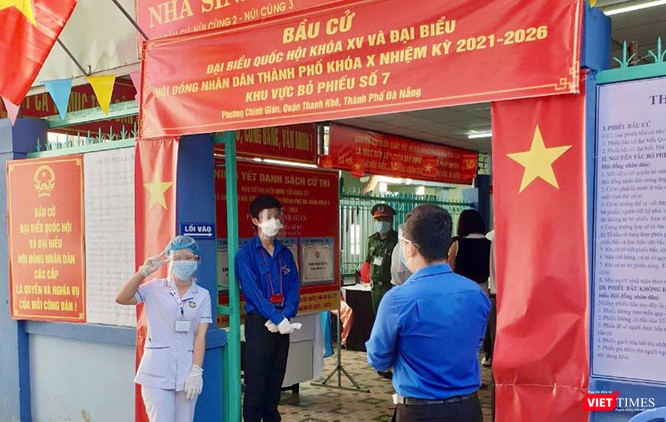 Ảnh: Cử tri toàn TP Đà Nẵng đi bầu cử đại biểu Quốc hội và HĐND TP ảnh 10