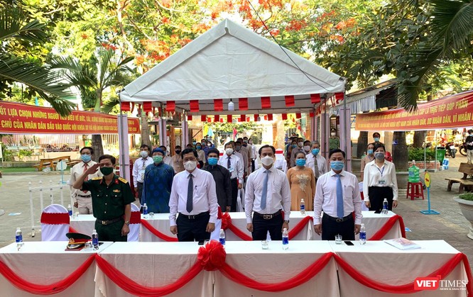 Ảnh: Cử tri toàn TP Đà Nẵng đi bầu cử đại biểu Quốc hội và HĐND TP ảnh 3