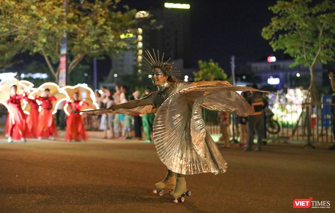 Ảnh: Đà Nẵng sôi động với lễ hội Carnival đường phố 2022 ảnh 18