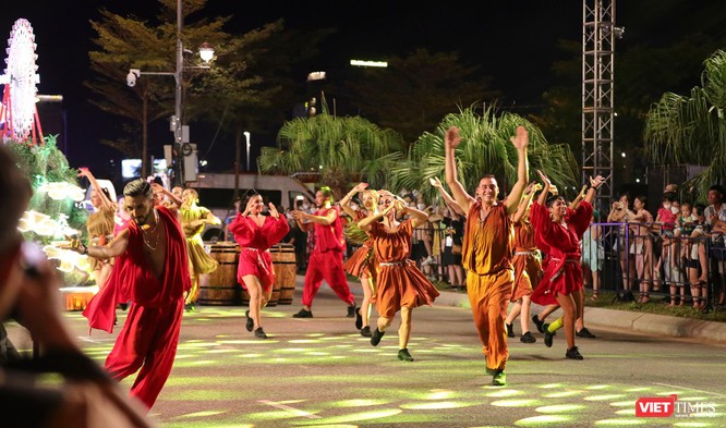 Ảnh: Đà Nẵng sôi động với lễ hội Carnival đường phố 2022 ảnh 35