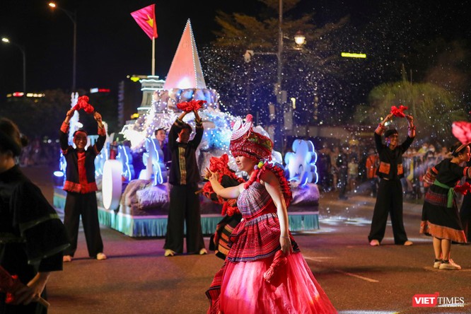 Ảnh: Đà Nẵng sôi động với lễ hội Carnival đường phố 2022 ảnh 31