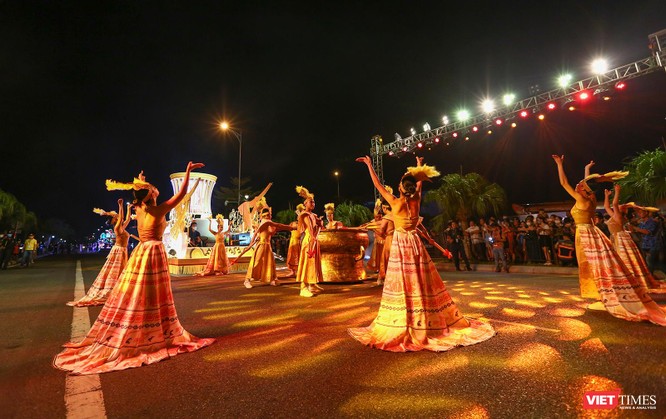 Ảnh: Đà Nẵng sôi động với lễ hội Carnival đường phố 2022 ảnh 14