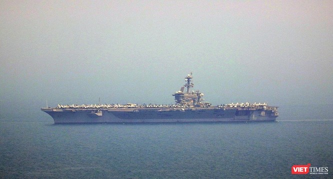 Chiêm ngưỡng tàu sân bay Mỹ USS Carl Vinson đang neo đậu ở Cảng Tiên Sa ảnh 6
