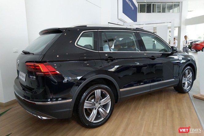 Cận cảnh Volkswagen Tiguan Allspace 2018 vừa xuất hiện tại Hà Nội ảnh 19