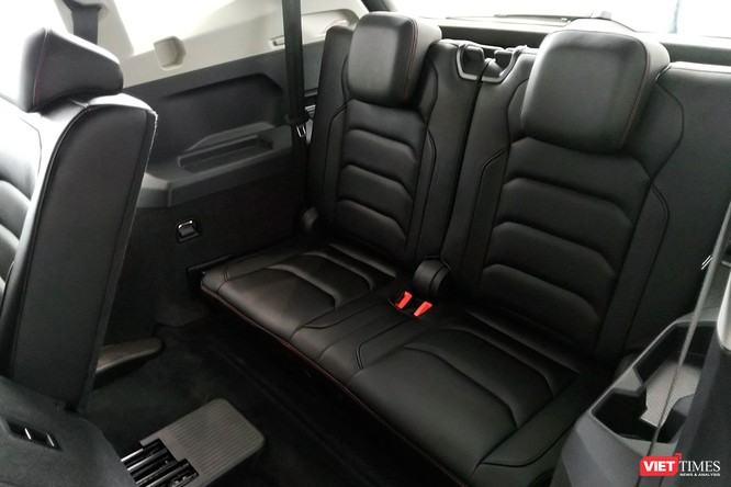 Cận cảnh Volkswagen Tiguan Allspace 2018 vừa xuất hiện tại Hà Nội ảnh 17
