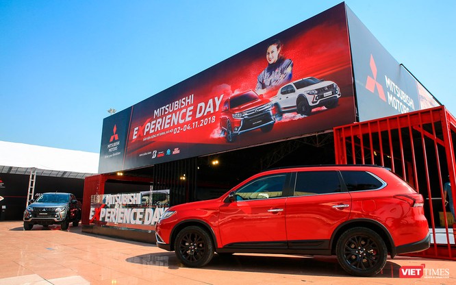 Mãn nhãn với màn biểu diễn xe Mitsubishi của “nữ hoàng drift” Leona Chin ảnh 1