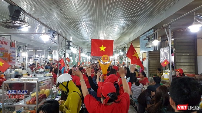Không khí trận bóng lịch sử của U23 Việt Nam: Chút tiếc nuối phút cuối ảnh 7