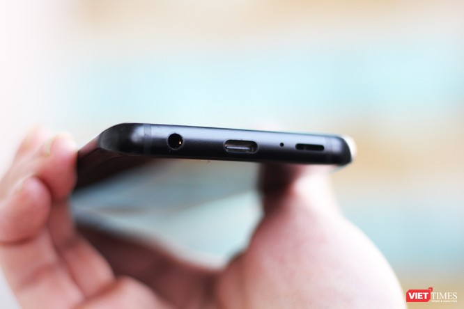 Trên tay chiếc Galaxy S9 xuất hiện tại Việt Nam ảnh 8