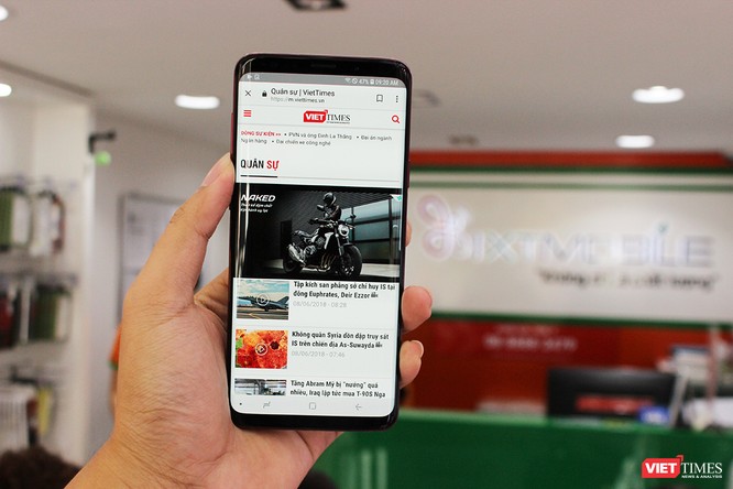 Chùm ảnh Samsung Galaxy S9 Plus Đỏ tía đẹp, độc, lạ duy nhất tại Việt Nam ảnh 7