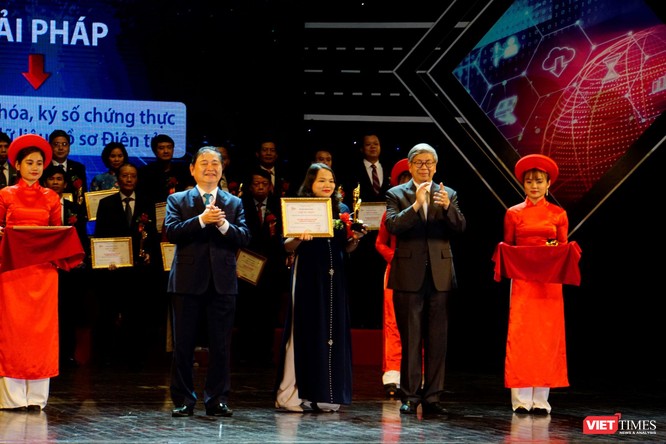 Giải thưởng Chuyển đổi số Việt Nam cổ vũ ứng dụng công nghệ để chuyển đổi số mạnh mẽ ảnh 26