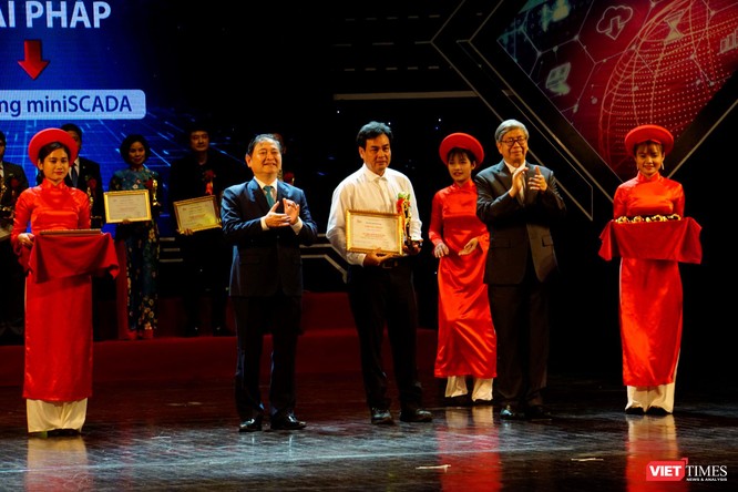 Giải thưởng Chuyển đổi số Việt Nam cổ vũ ứng dụng công nghệ để chuyển đổi số mạnh mẽ ảnh 11