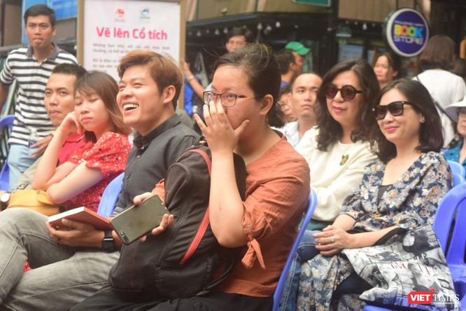Đạo diễn Việt Linh: “Soi gương bằng người” để sống tử tế ảnh 7