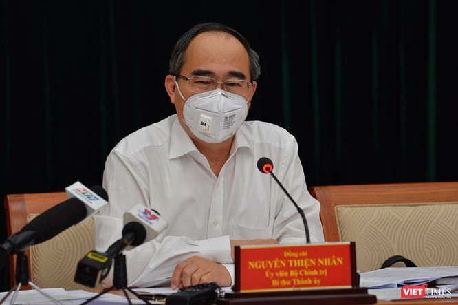 Bí thư Thành ủy Nguyễn Thiện Nhân tại cuộc họp Ban Phòng, chống Covid-26-3 (Ảnh-TTBC)