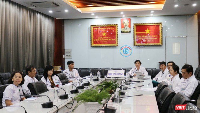 Đầu cầu BV Chợ Rẫy trong cuộc hội chẩn trực tuyến (Ảnh: BVCR) 