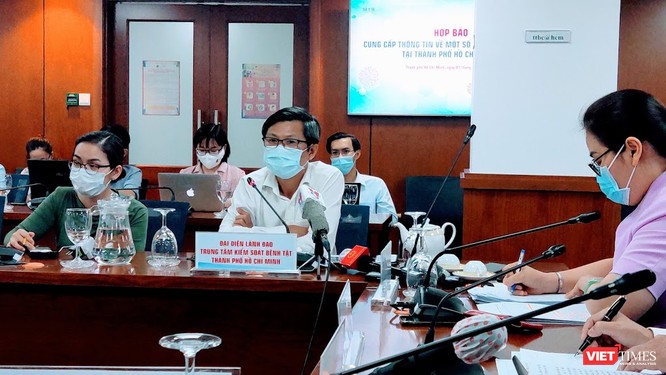 TP.HCM: Sẽ xử nghiêm tiếp viên Vietnam Airlines làm lây lan COVID-19 ra cộng đồng ảnh 2
