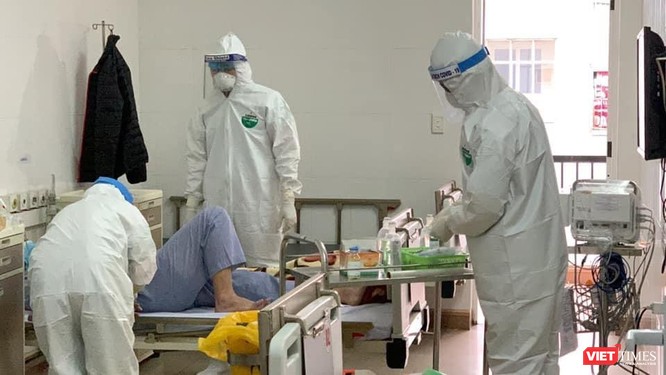 Bác sĩ Bạch Mai và hành trình dài chiến đấu tại “điểm nóng” COVID-19 ảnh 2