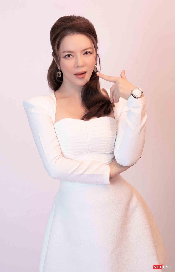 Lý Nhã Kỳ thừa nhận quá khứ nghèo mất cả thanh xuân ảnh 2