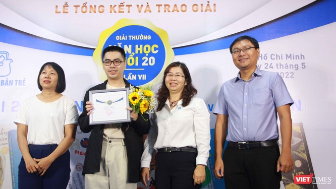 7 cuốn sách được vinh danh tại Giải thưởng Văn học tuổi 20 lần 7 ảnh 2