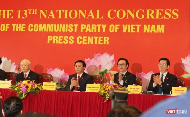Chùm ảnh: Tổng Bí thư Nguyễn Phú Trọng chủ trì buổi họp báo đầu tiên của Đại hội Đảng khoá XIII ảnh 5