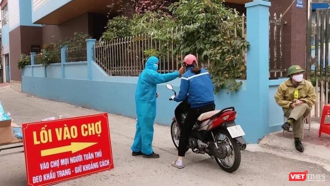 Hải Dương: Sống giữa tâm dịch, người dân Chí Linh bắt đầu đi chợ bằng phiếu ảnh 4