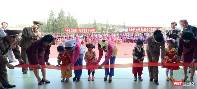 Triều Tiên: Trường mẫu giáo đầu tiên áp dụng phần mềm hỗ trợ giáo dục ảnh 12