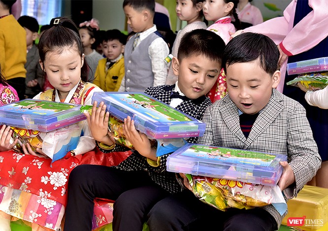 Triều Tiên: Trường mẫu giáo đầu tiên áp dụng phần mềm hỗ trợ giáo dục ảnh 19