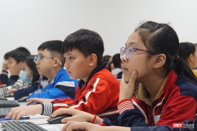 Hà Nội: Hơn 1.500 học sinh tham gia kì thi Hội của sân chơi trực tuyến Trạng Nguyên tiếng Việt ảnh 6