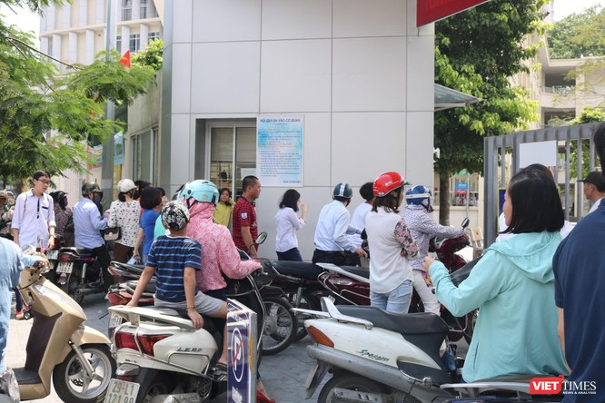Thi vào lớp 10: Đề toán khó, nhiều thí sinh không làm được hết bài thi ảnh 1