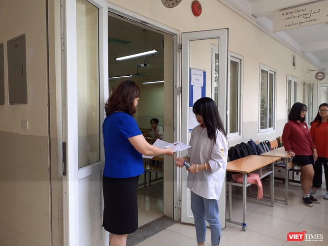 Lần đầu tiên thi môn sử vào lớp 10: Phụ huynh và thí sinh cùng lo lắng ảnh 2