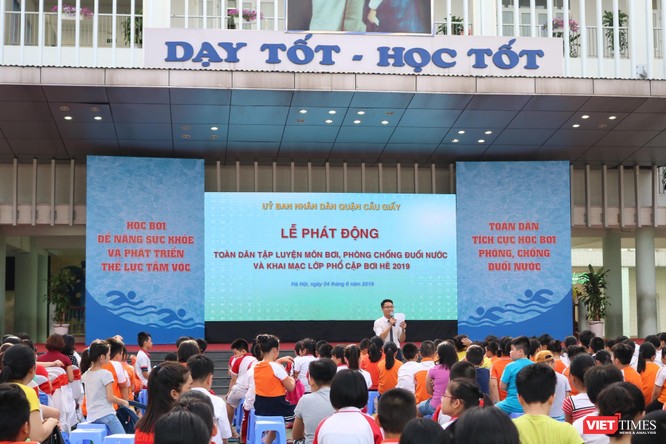 Hà Nội: Tổ chức phổ cập môn bơi cho trẻ phòng chống đuối nước 2019 ảnh 1
