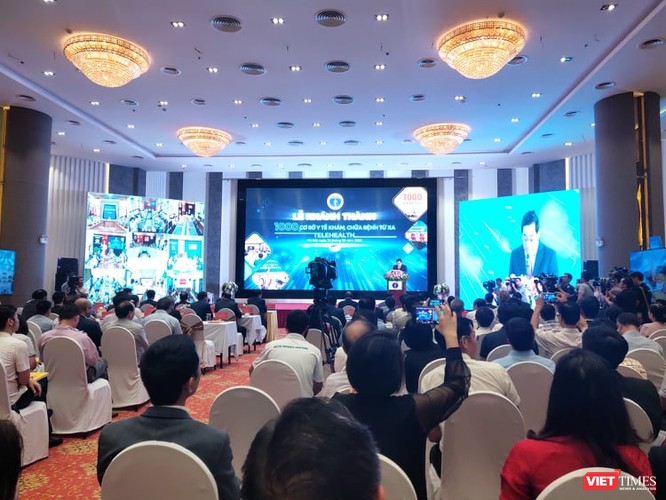 Thủ tướng Nguyễn Xuân Phúc dự lễ khánh thành 1.000 điểm cầu khám, chữa bệnh từ xa ảnh 4