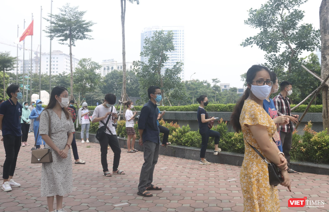 Hạn chót ngày 15/9, Hà Nội tiêm vaccine phòng COVID-19 cho người dân như thế nào? ảnh 2