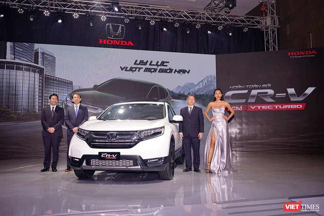 Honda Việt Nam ra mắt xe CR-V 2018, giá cao nhất 1,1 tỷ đồng ảnh 1