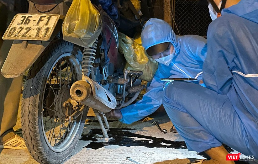 Ảnh: Đội sinh viên tình nguyện Đà Nẵng xuyên đêm tiếp sức người dân đi xe máy về quê tránh dịch ảnh 13