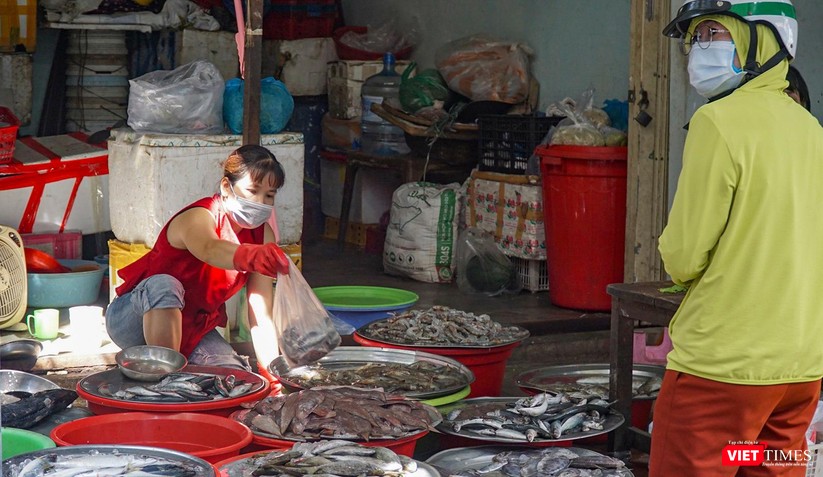 Ảnh: Đà Nẵng ra sao trong ngày cuối cùng trước khi phong toả tuyệt đối! ảnh 15